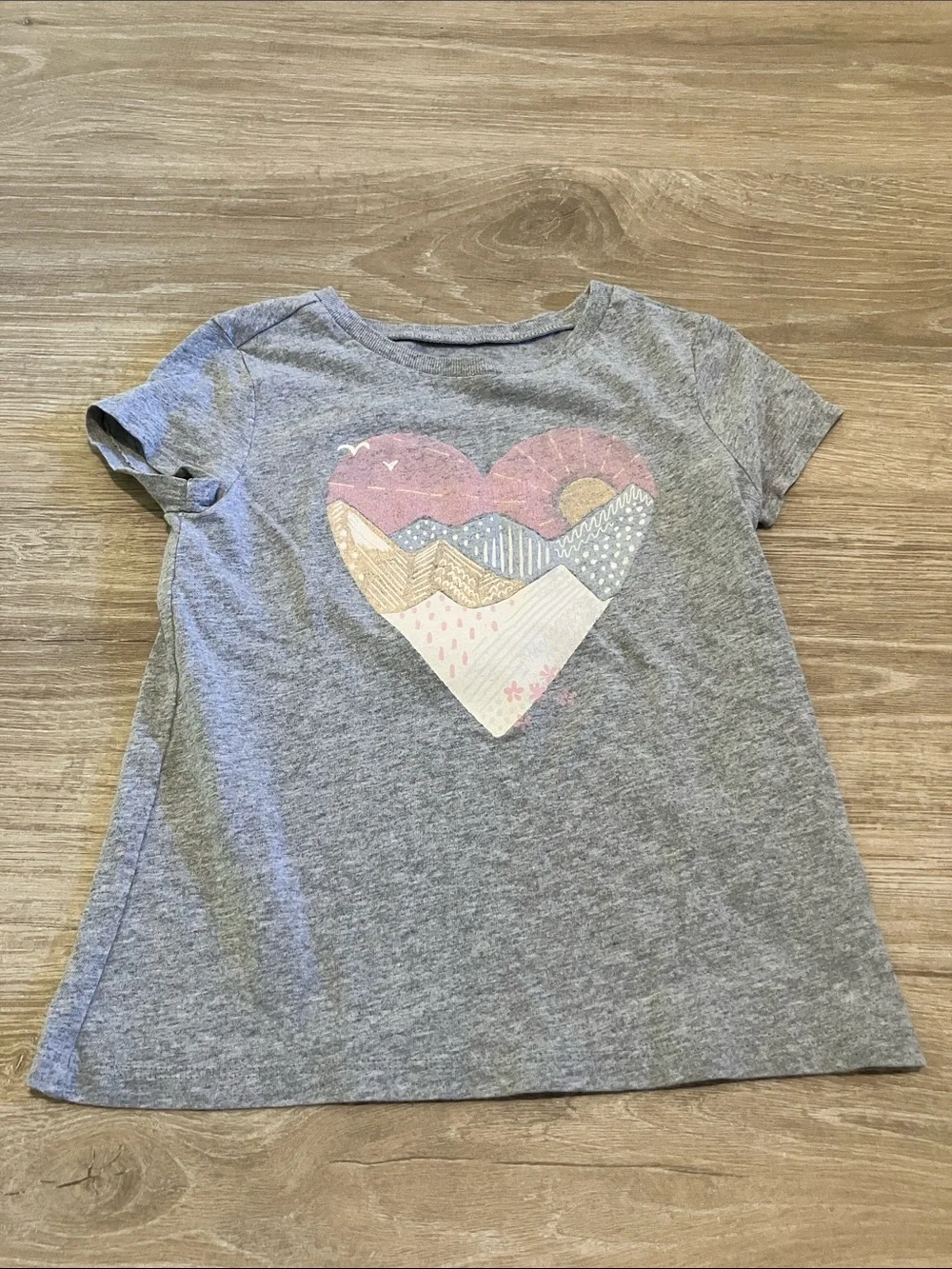 OshKosh B'gosh Girls Gray Tee with Pastel Heart Graphic